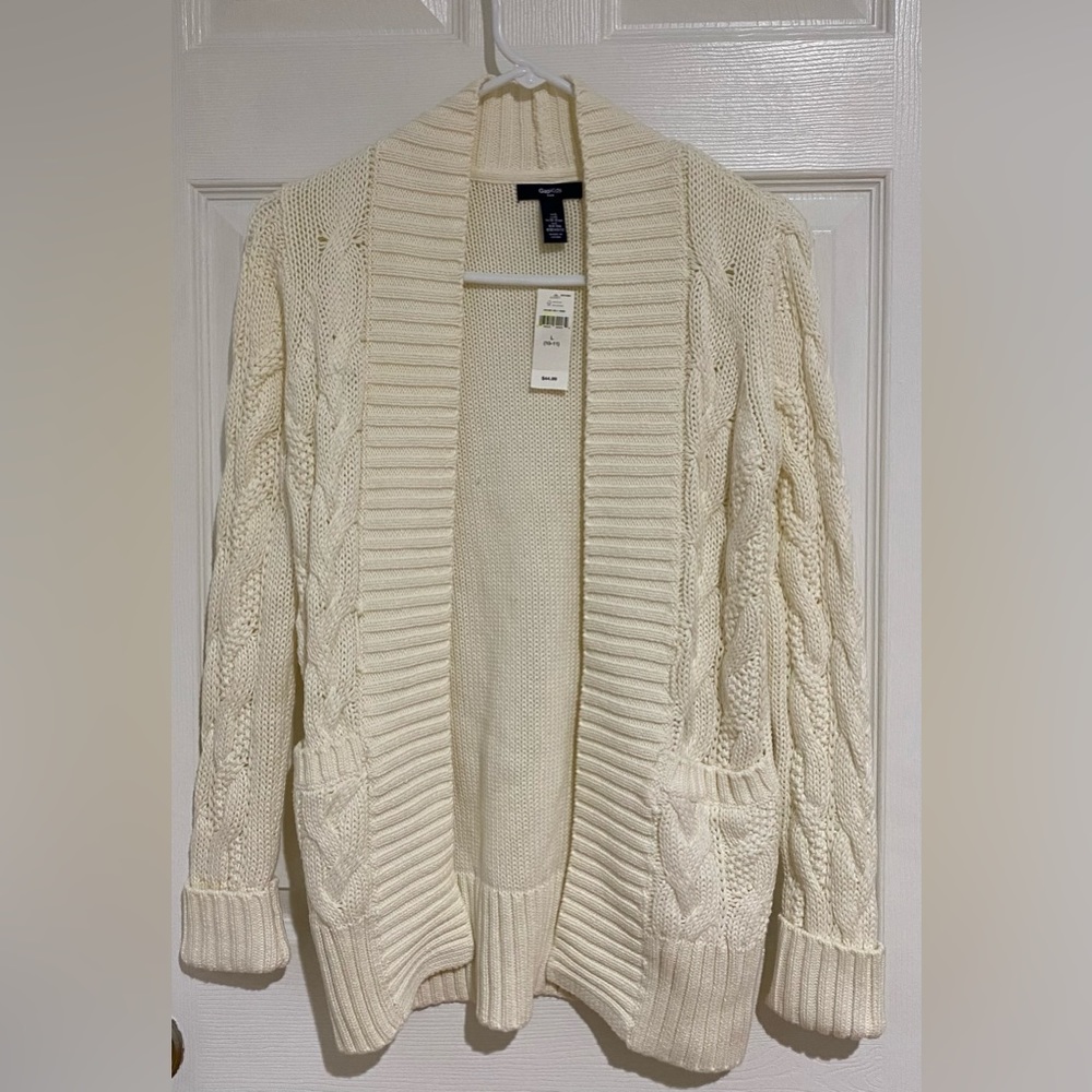 nwt knitted cardigan